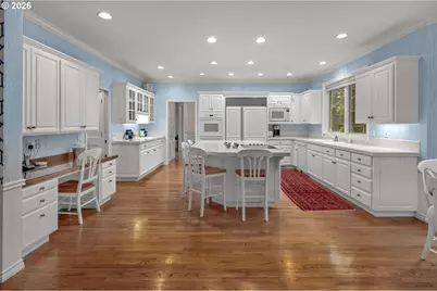 1439 SW Highland Rd, Portland, OR 97221 - Photo 7