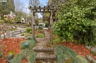 1365 SE Overlook Ave, Roseburg, OR 97470 - Photo 5