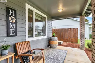 25198 Jake St, Veneta, OR 97487 - Photo 9