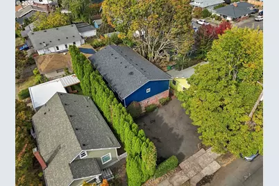 2121 SE 50th Ave, Portland, OR 97215 - Photo 3