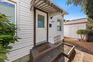 4320 SE Hawthorne Blvd, Portland, OR 97215 - Photo 15