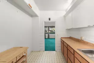 4320 SE Hawthorne Blvd, Portland, OR 97215 - Photo 11