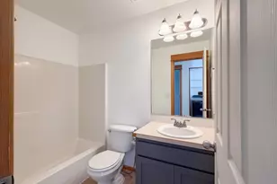 3344 Oakcrest Dr, Forest Grove, OR 97116 - Photo 9