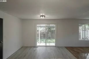 615 5th Ave, Sweet Home, OR 97386 - Photo 11