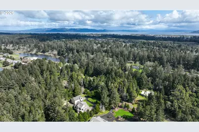 1471 SW Pine Dr, Warrenton, OR 97146 - Photo 3