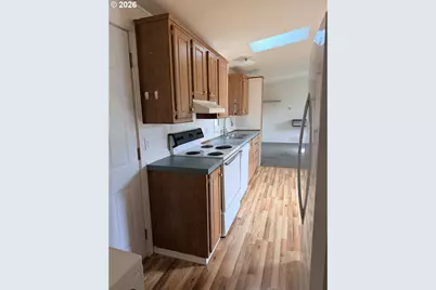 700 N Mill St #100, Creswell, OR 97426 - Photo 7