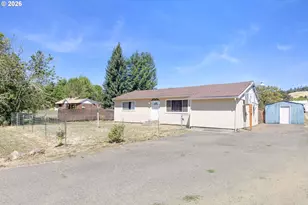 528 Buckhorn Rd, Roseburg, OR 97470 - Photo 3