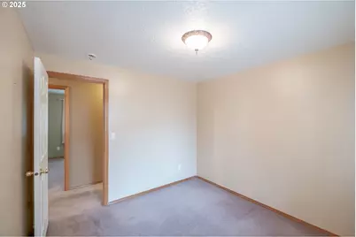 3419 N Knoll Dr, Newberg, OR 97132 - Photo 33