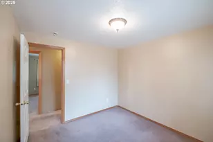 3419 N Knoll Dr, Newberg, OR 97132 - Photo 33