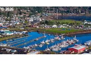 110 Driftwood Ave, Garibaldi, OR 97118 - Photo 31