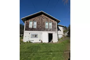 110 Driftwood Ave, Garibaldi, OR 97118 - Photo 1