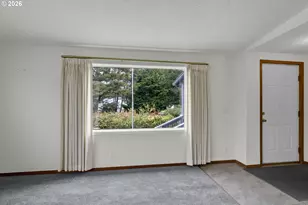 4869 Seapine Dr, Florence, OR 97439 - Photo 9