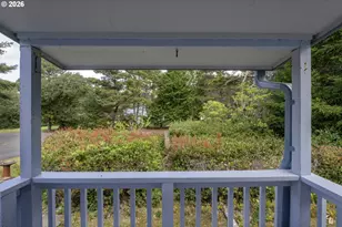 4869 Seapine Dr, Florence, OR 97439 - Photo 3