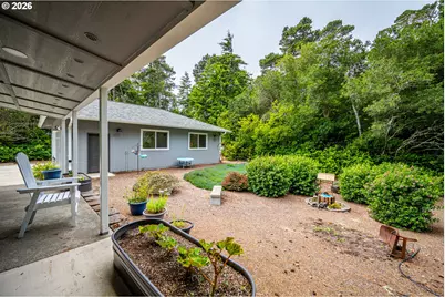 88082 Leeward Dr, Florence, OR 97439 - Photo 35