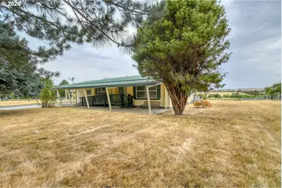 75055 W Oregon Ln, Irrigon, OR 97844 - Photo 3