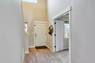 574 Prairie St, Woodburn, OR 97071 - Photo 17