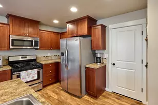 574 Prairie St, Woodburn, OR 97071 - Photo 29