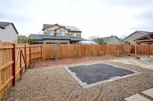 574 Prairie St, Woodburn, OR 97071 - Photo 3