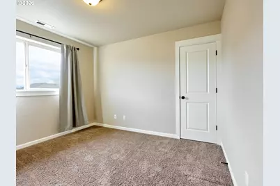 574 Prairie St, Woodburn, OR 97071 - Photo 41