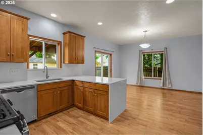 6123 SE 88th Ave, Portland, OR 97266 - Photo 13