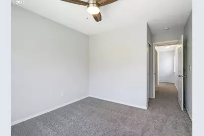 8526 N Haven Ave, Portland, OR 97203 - Photo 29