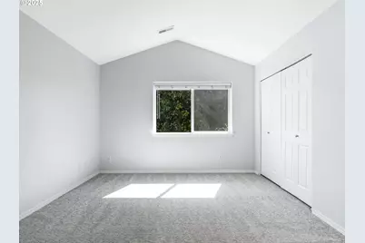 8526 N Haven Ave, Portland, OR 97203 - Photo 15