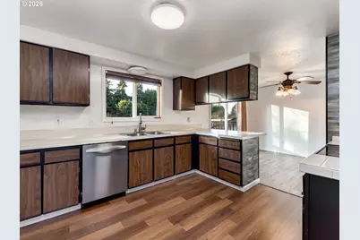 10104 NW 29th Ave, Vancouver, WA 98685 - Photo 15