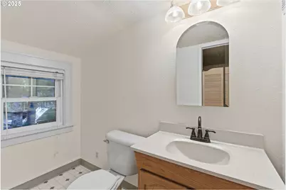 8015 SW 45th Ave, Portland, OR 97219 - Photo 27