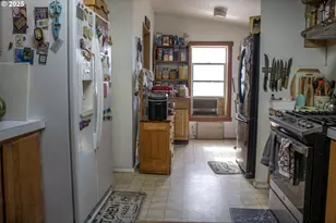 29388 Wrecking Yard Ln, Hines, OR 97738 - Photo 7