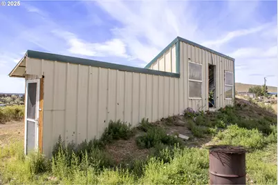 29388 Wrecking Yard Ln, Hines, OR 97738 - Photo 39