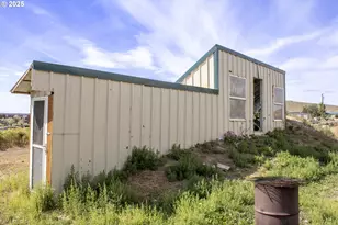 29388 Wrecking Yard Ln, Hines, OR 97738 - Photo 39