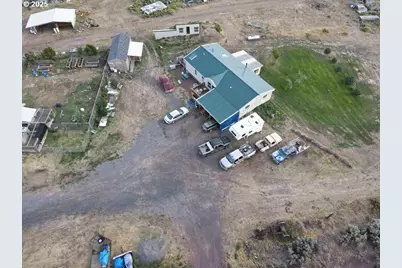 29388 Wrecking Yard Ln, Hines, OR 97738 - Photo 19