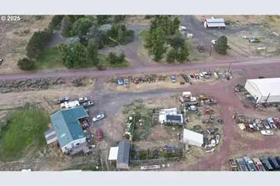 29388 Wrecking Yard Ln, Hines, OR 97738 - Photo 31