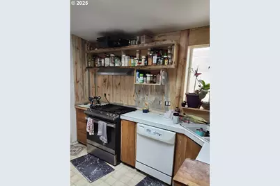 29388 Wrecking Yard Ln, Hines, OR 97738 - Photo 9