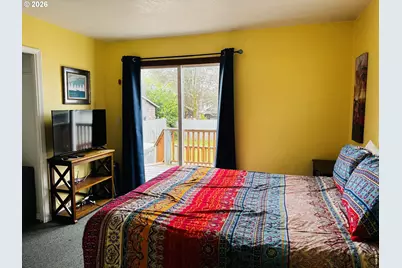 251 10th Ave, Seaside, OR 97138 - Photo 13