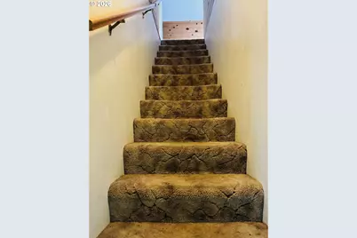 251 10th Ave, Seaside, OR 97138 - Photo 19