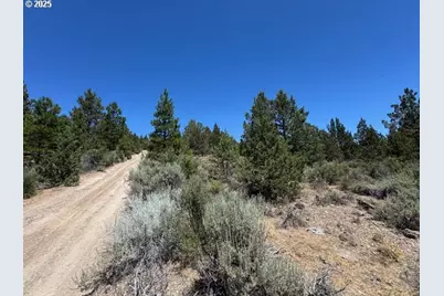 Skamania Street #8, Chiloquin, OR 97624 - Photo 13