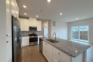 18404 SW Sugarloaf Ln, Beaverton, OR 97007 - Photo 9