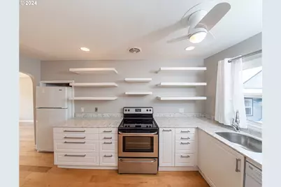 5105 5109 SE Tibbetts St, Portland, OR 97206 - Photo 13