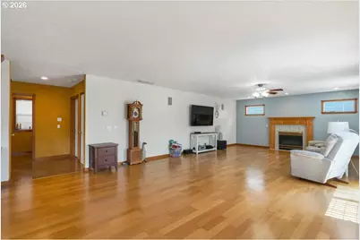 2734 Cindercone Ct SE, Salem, OR 97306 - Photo 25