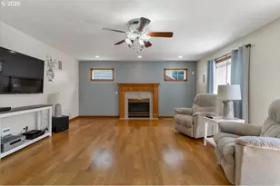 2734 Cindercone Ct SE, Salem, OR 97306 - Photo 29
