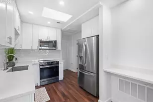 6555 SE 71st Ave, Portland, OR 97206 - Photo 13