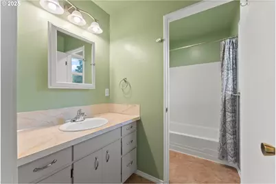 708 Heather Ln, Roseburg, OR 97471 - Photo 15