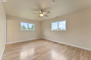 708 Heather Ln, Roseburg, OR 97471 - Photo 13