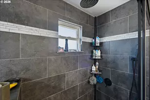1060 S 10th St, Coos Bay, OR 97420 - Photo 21