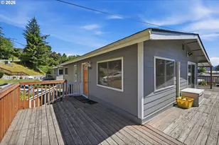 1060 S 10th St, Coos Bay, OR 97420 - Photo 7
