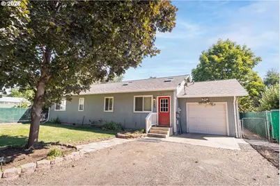 2707 N 4th St, La Grande, OR 97850 - Photo 1