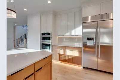 5010 Park Bluff Pl, Lake Oswego, OR 97035 - Photo 17