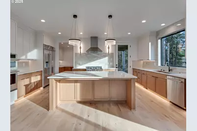 5010 Park Bluff Pl, Lake Oswego, OR 97035 - Photo 13