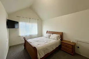 7915 NE Rockne Way, Hillsboro, OR 97006 - Photo 19